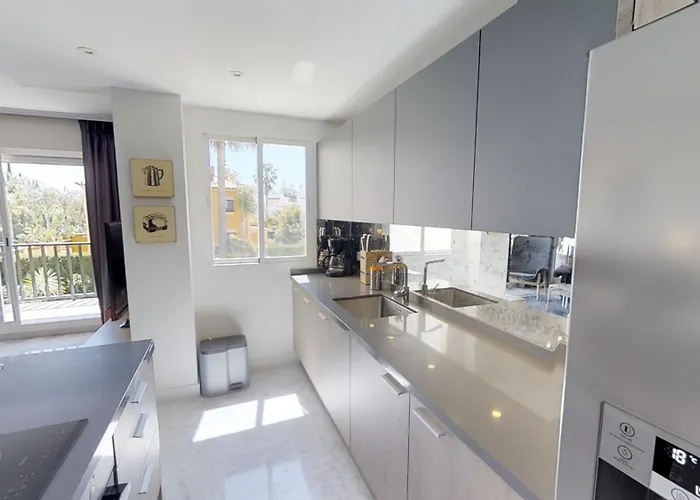 Διαμέρισμα Modern Coastal Near Puerto Banus *