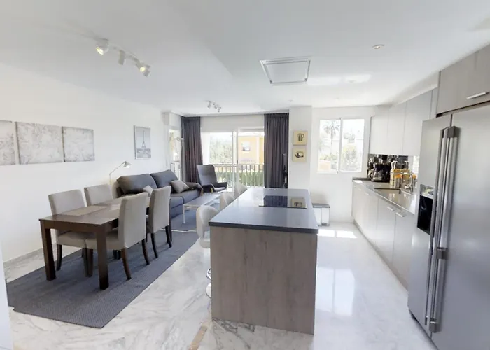 Διαμέρισμα Modern Coastal Near Puerto Banus